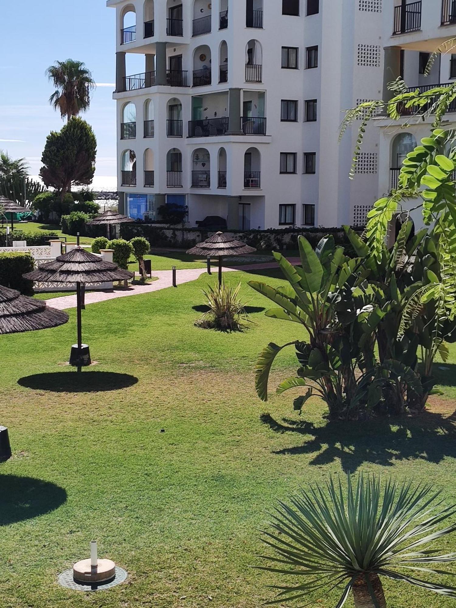 Duquesa 5210 Beach Side Paradise Castillo de Sabinillas Exterior photo